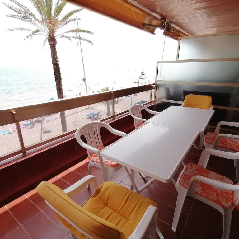 SEA-FRONT APARTMENT, TERRACE and ELEVATOR - Apartamento de 3 dormitorios - 25