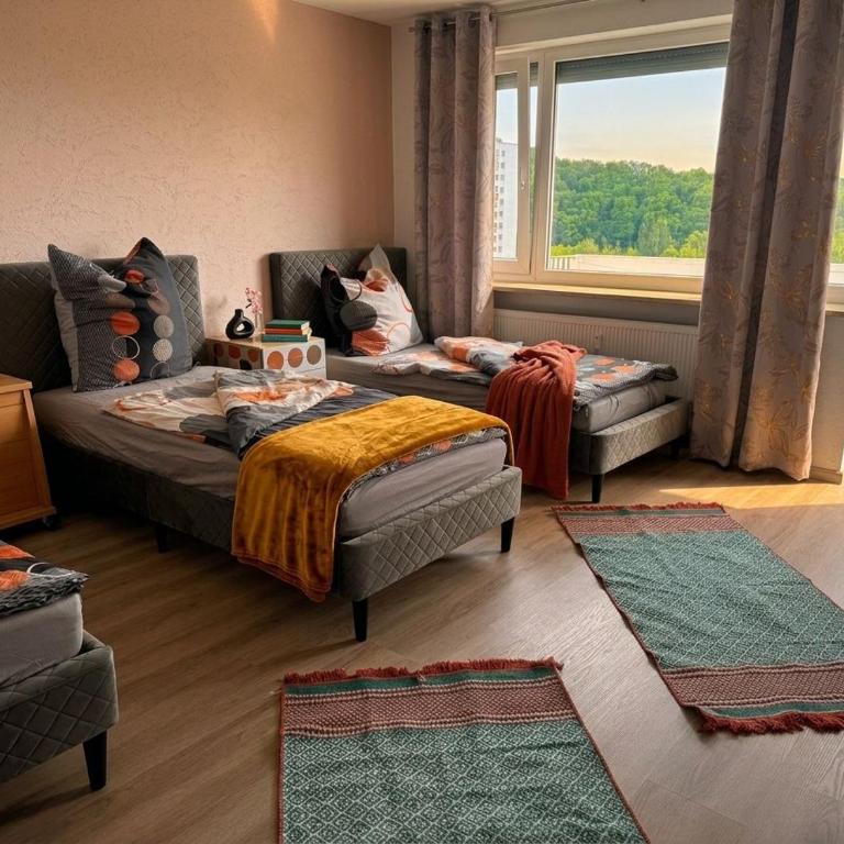 Schöne Ferienwohnung in Lengfeld, Würzburg - Apartment mit 3 Schlafzimmern und Balkon - 1