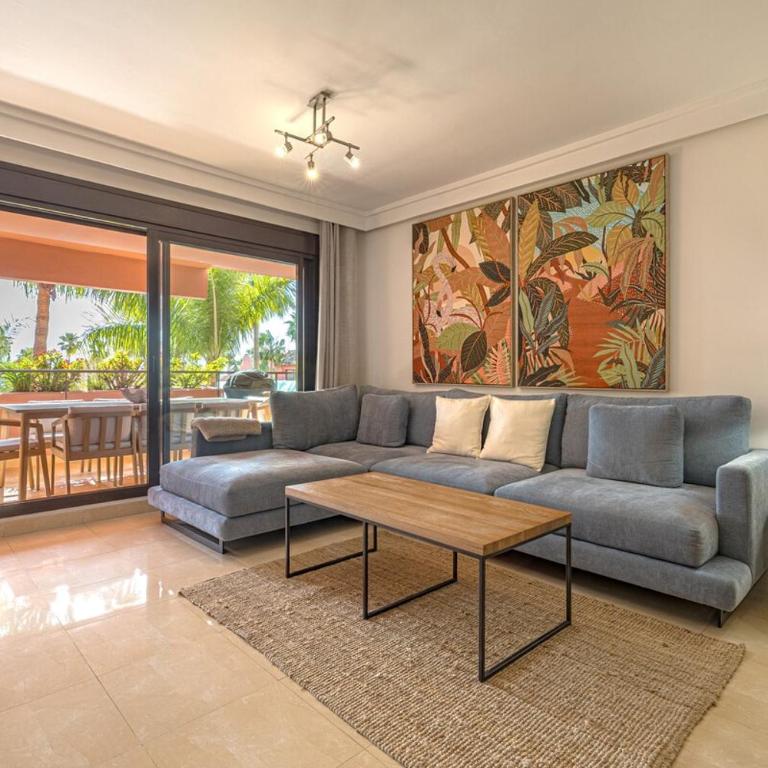 Guadalmansa Beach Flat - Modern & Steps to Shore - Three-Bedroom Apartment - 7