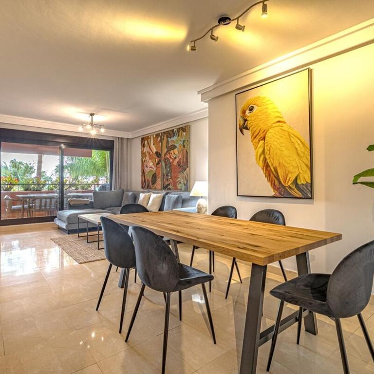 Guadalmansa Beach Flat - Modern & Steps to Shore - Three-Bedroom Apartment - 16