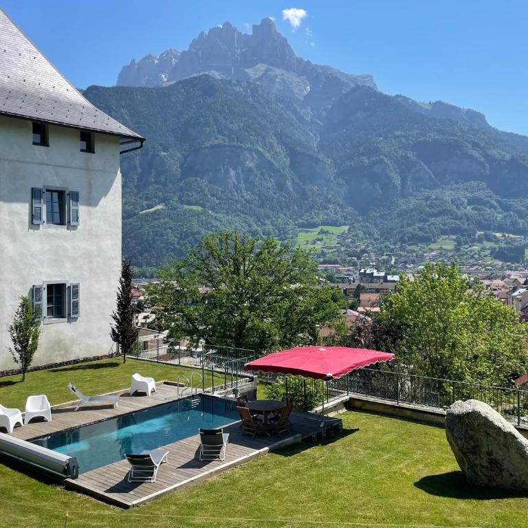 Un château face au Mont-Blanc - Villa con Piscina Privata - 2
