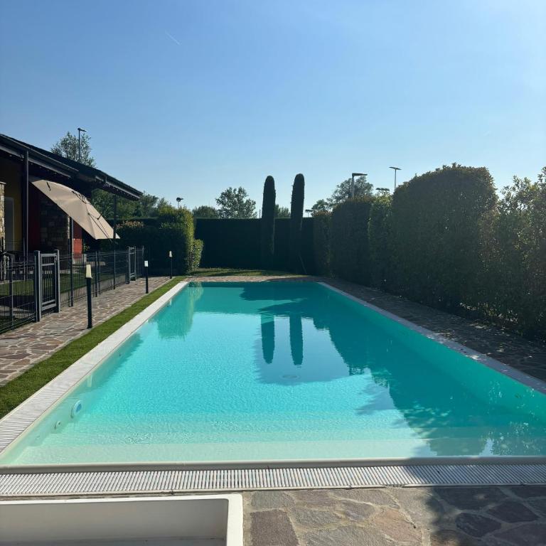 L G House - Two-Bedroom Apartment with Pool View - 33