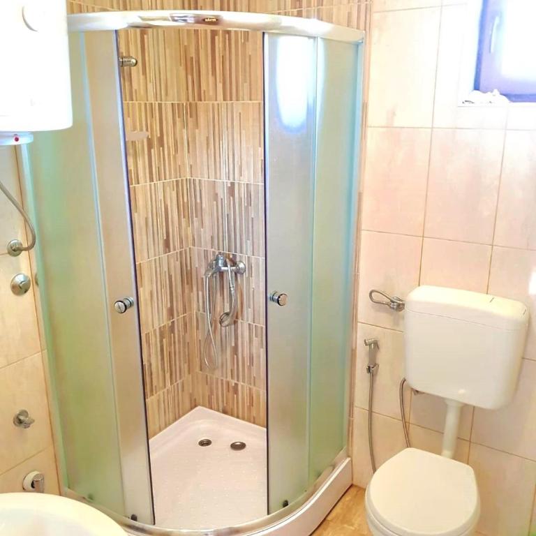 Ilidza 5-Bedroom Home - Kuća s 5 Spavaćih Soba - 4