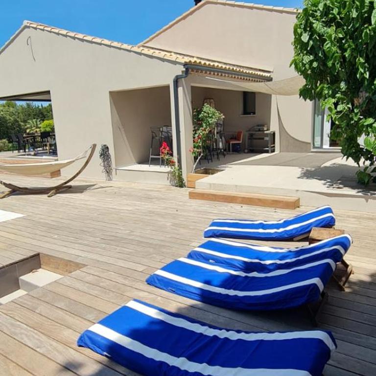 Studio 1 proche circuit Paul Ricard - Appartement 1 Chambre - 30