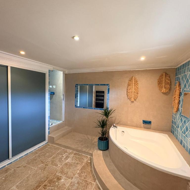 Batisse de vacance cadre exceptionnel - Villa avec Piscine Privée - 85