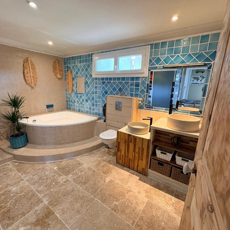 Batisse de vacance cadre exceptionnel - Villa avec Piscine Privée - 98