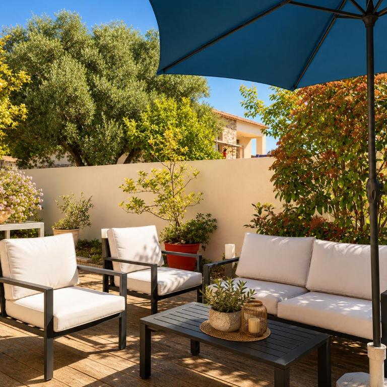 Bas de villa Lola avec piscine - Villa - 11