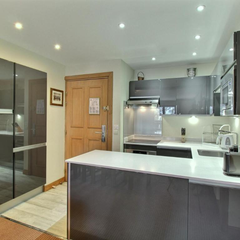 Arc 1950, Appartement 3 chambres Duplex 8 pers, Vue Montagne, Sauna, Hammam, Jacuzzi, Piscine extérieure chauffée - Three-Bedroom Apartment with Mountain View - 11