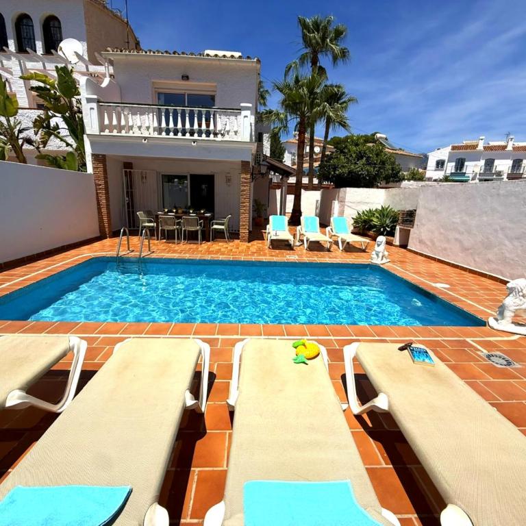 Nerja Paradise Rentals - Villa Los Leones - Villa - 3