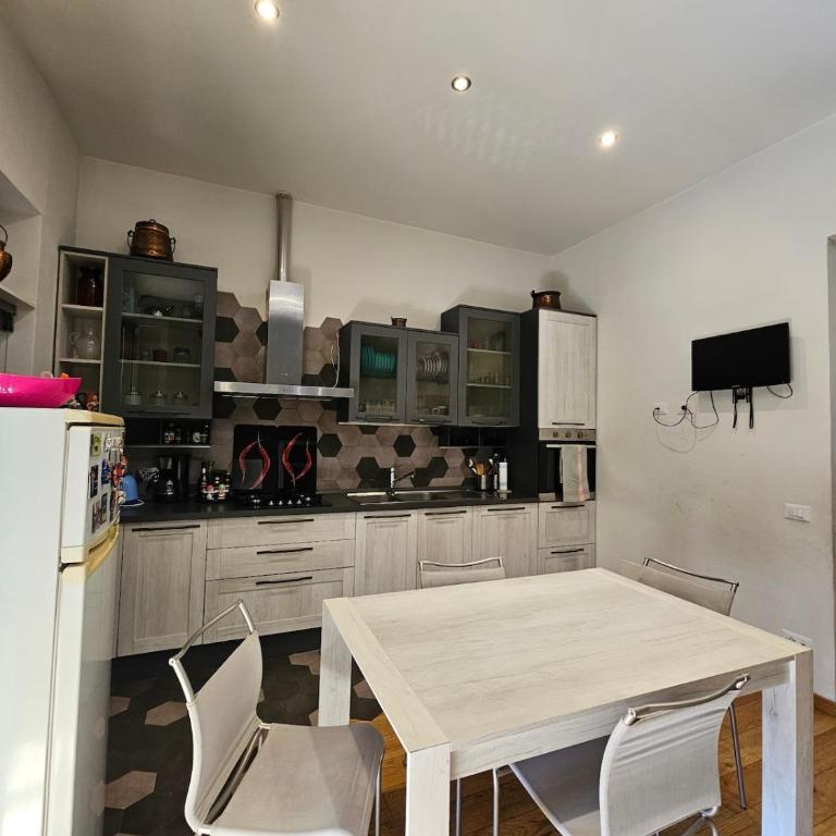 NEW 2rooms-2bathrooms apartment - city center - Appartamento con 2 Camere da Letto - 27