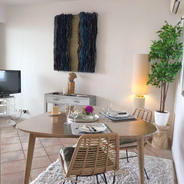 Apartment with balcony - sea view - Apartment - 4