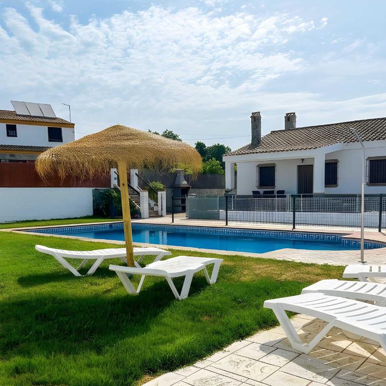 Chalet con piscina privada no aceptamos grupos de jovenes - Ferienhaus - 5
