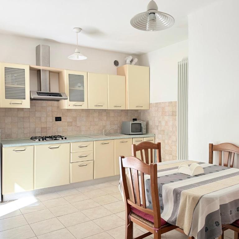 N320 - Numana, deliziosa cielo-terra in centro storico - Appartamento con 2 Camere da Letto - 3