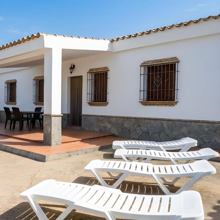 Chalet con piscina privada no aceptamos grupos de jovenes - Ferienhaus - 20