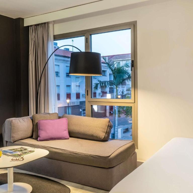 Novotel Suites Malaga Centro - Suite con vistas - 3