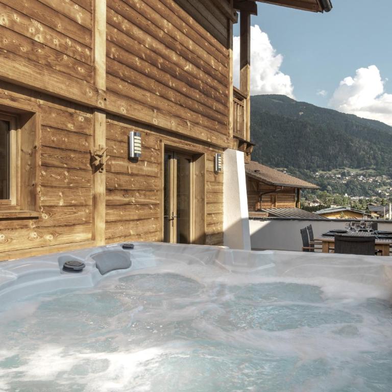 Chalet Alpéa - Jacuzzi vue montagne - Neuf - Chalet - 1