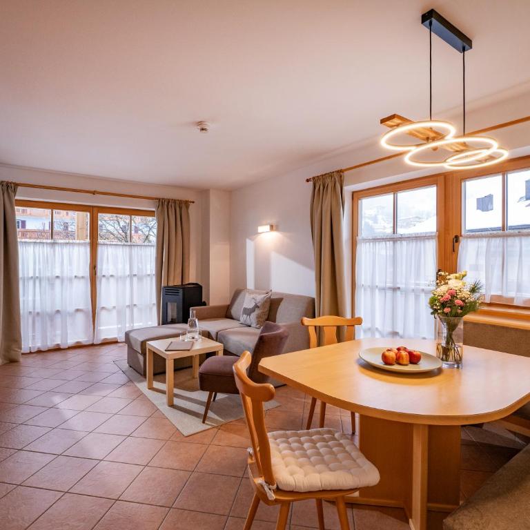 Hotel Theresia Garni - Apartment mit 2 Schlafzimmern und Balkon - 16