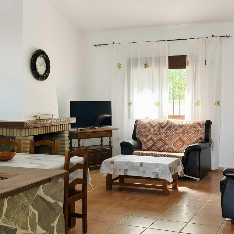 Chalet con piscina privada no permitimos grupos de jovenes - Ferienhaus - 10