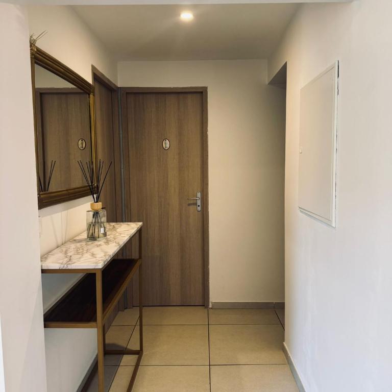 Charmant bas de villa - Apartamento de 2 dormitorios - 11