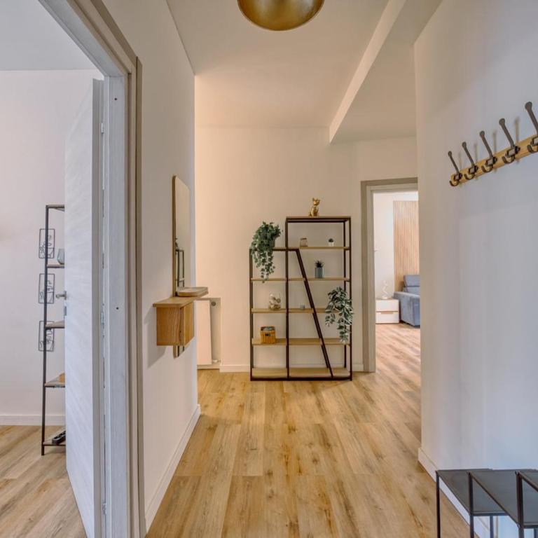 Xenia Milano - 3 room apt in Via Lepontina 9 - Appartamento con 1 Camera da Letto - 20