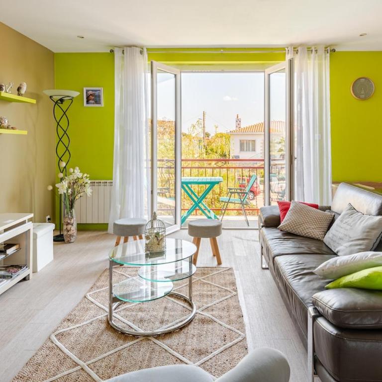 APPARTEMENT SPACIEUX et LUMINEUX AVEC GRAND GARAGE - Appartement 3 Chambres - 1