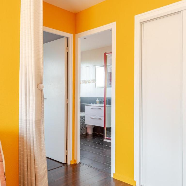 APPARTEMENT SPACIEUX et LUMINEUX AVEC GRAND GARAGE - Appartement 3 Chambres - 23