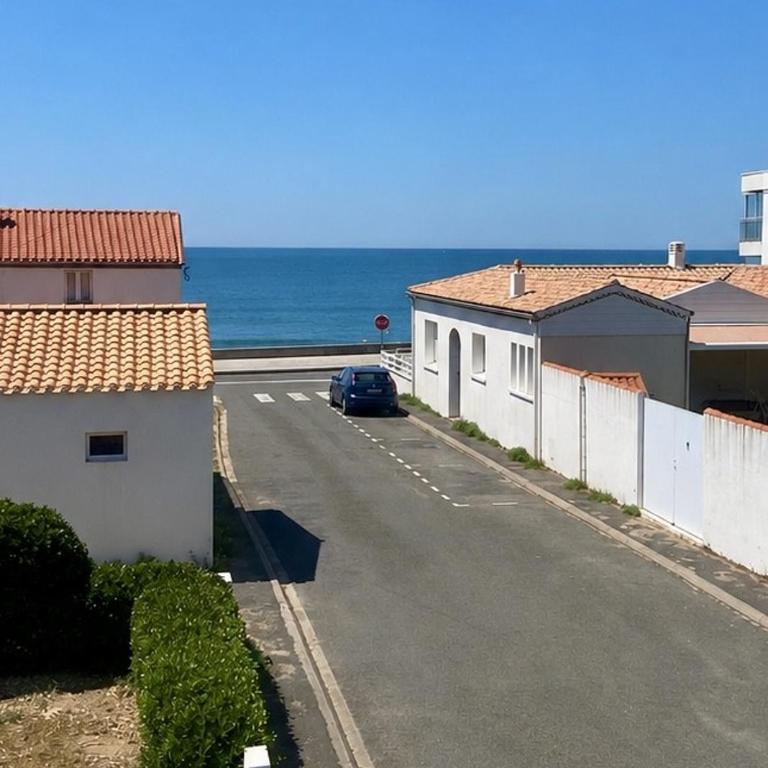Maison familiale vue mer -plage & forêt - Three-Bedroom Home - 11