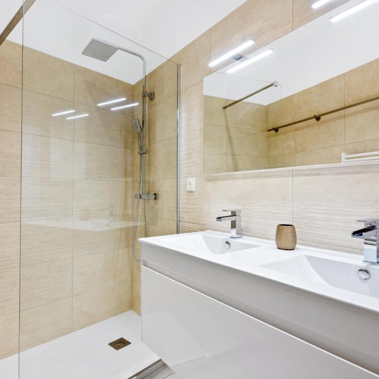 Madonuccia - Hypercentral Chic & Cosy - Deluxe Apartment - 4