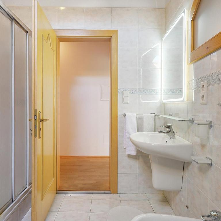 Sonnenresidence Alpenhof - Appartamento Deluxe con 2 Camere da Letto e Vista Giardino - 20