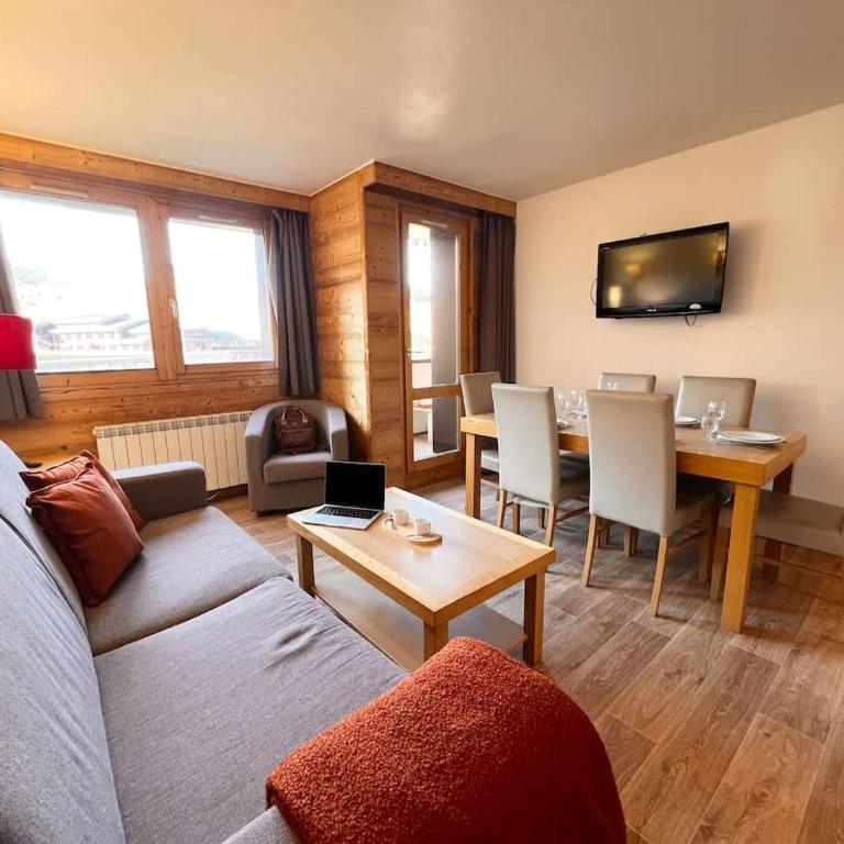 Skis et piscine 2100 m - Apartment mit 2 Schlafzimmern und Bergblick - 1