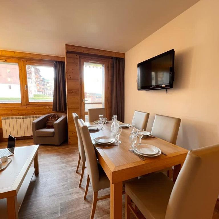 Skis et piscine 2100 m - Apartment mit 2 Schlafzimmern und Bergblick - 9