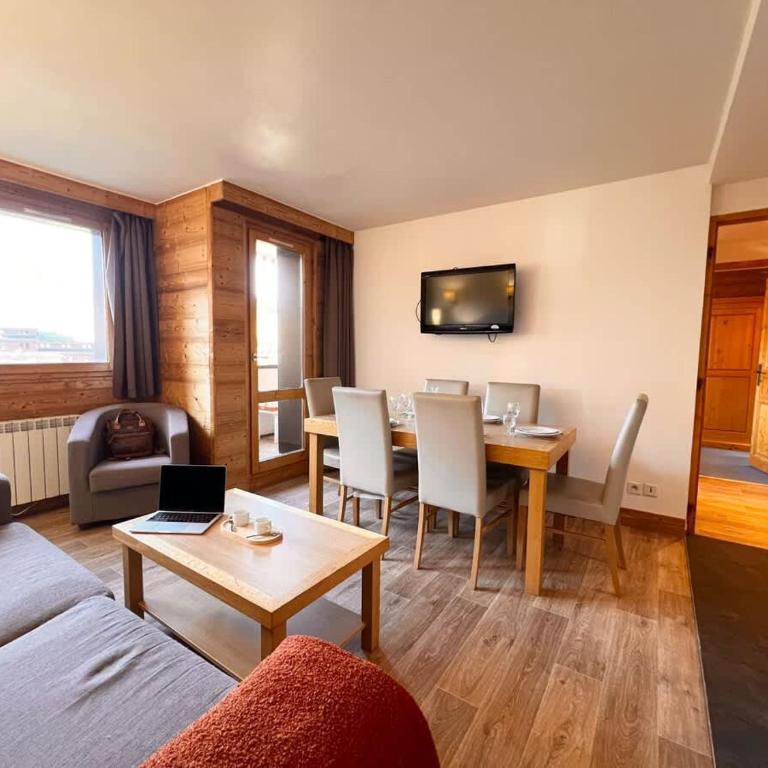 Skis et piscine 2100 m - Apartment mit 2 Schlafzimmern und Bergblick - 18