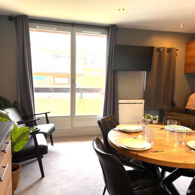 Balcon des Neiges - Appartement avec Vue sur la Montagne - 1