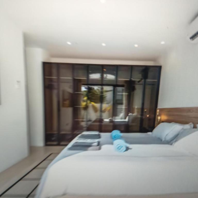 Villa Puleman Marbella luxury 5 bedroom villa - Three-Bedroom Villa - 2
