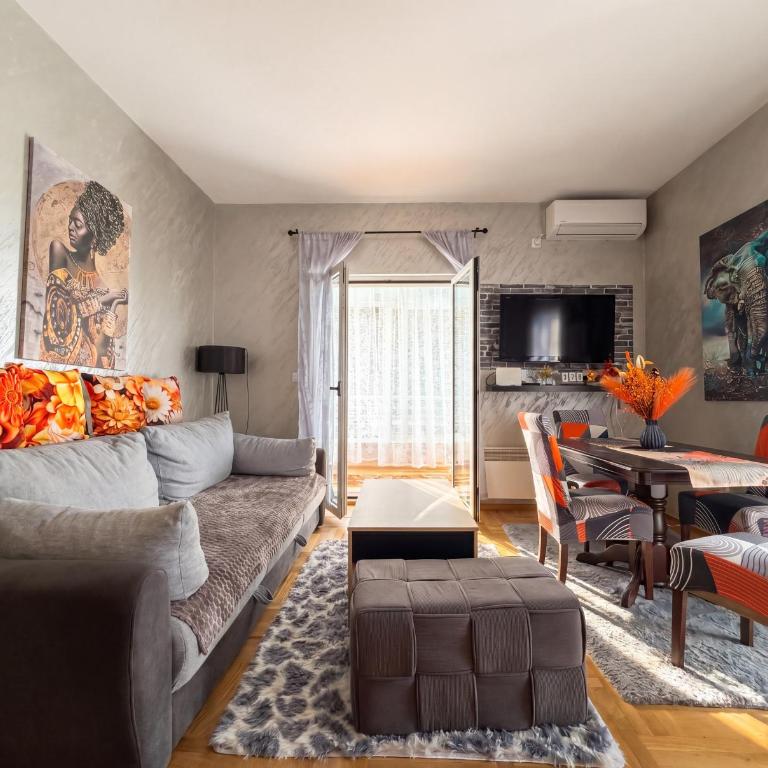 Family Apartment with 2 Terraces - Apartman sa 2 Spavaće Sobe - 1