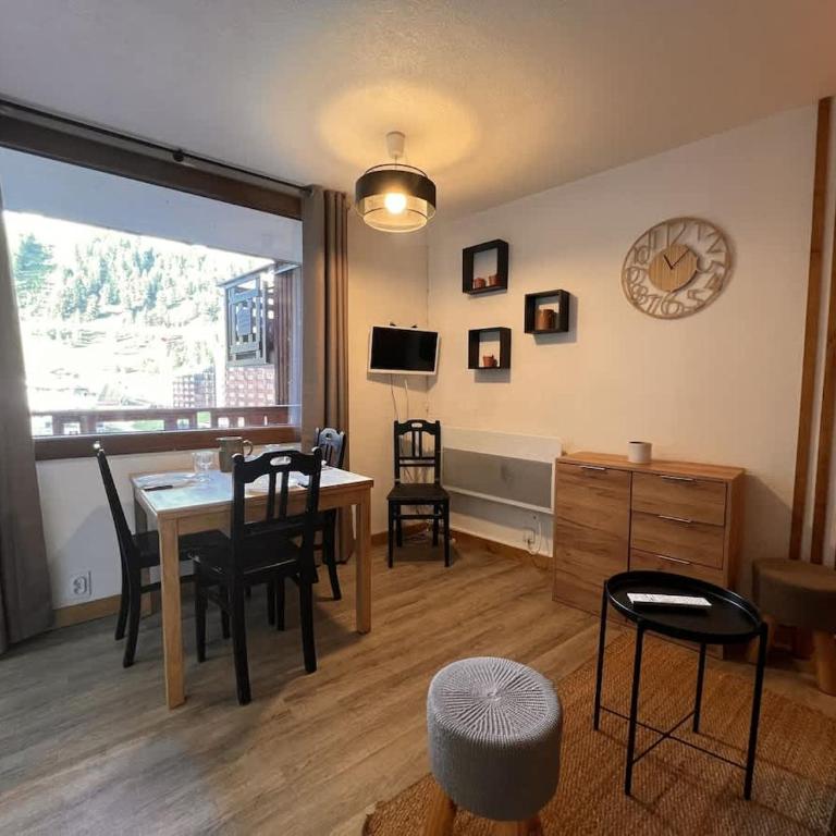 Privilège Neige - Appartement 2 Chambres avec Vue sur la Montagne - 12
