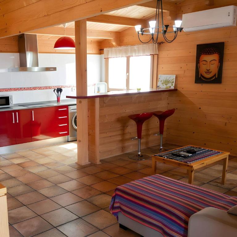 Casa con piscina solo aceptamos familias y parejas no grupos jovenes - Maison de Vacances - 16