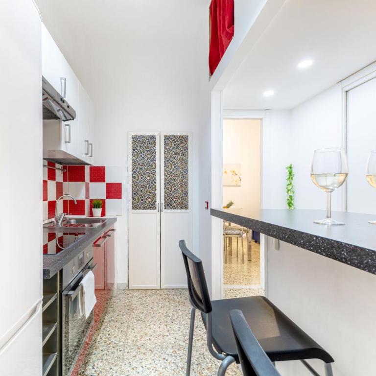 Hostly - Sant'Orsola Suite Apartment - One-Bedroom Apartment - 11
