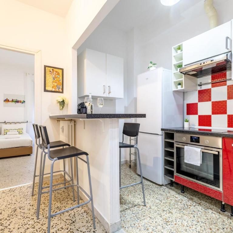 Hostly - Sant'Orsola Suite Apartment - One-Bedroom Apartment - 1