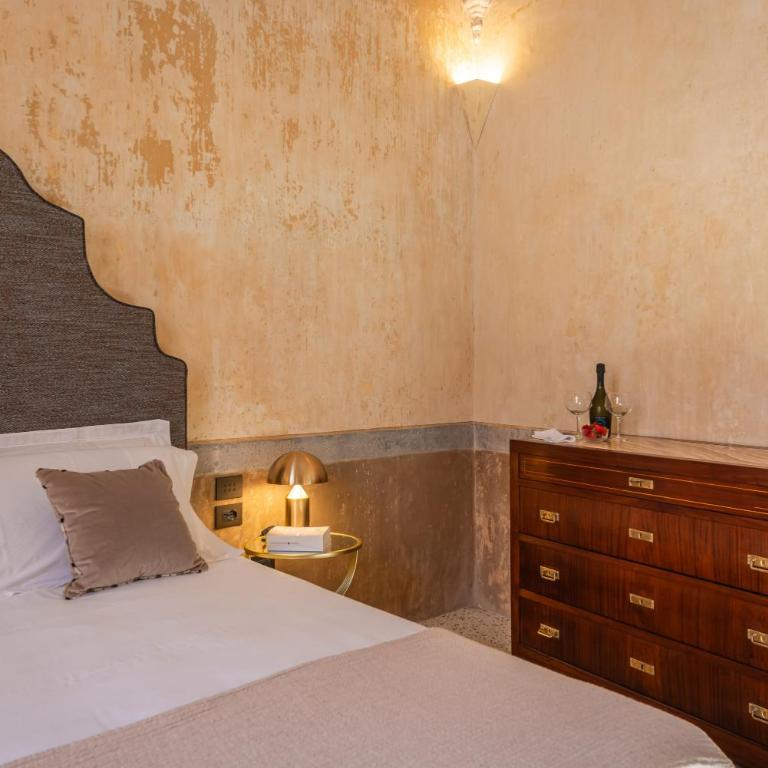 Palazzo Venneri Lloyd - Historic Heritage Palazzo - Deluxe Zimmer mit Queensize-Bett - 14