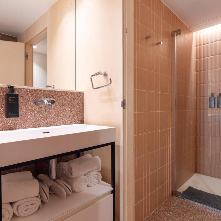 Jardinets De Gràcia by The 5ve Soul - Three-Bedroom Apartment - 9