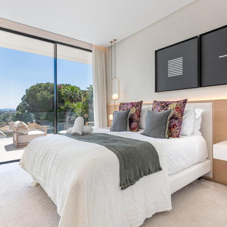 VACATION MARBELLA I Villa Almost Heaven, Private Heated Pool, Prime Location Golf Valley, Minutes to Puerto Banus, Hot Tub, GYM, World-Class Dining - Villa Supérieure - 25