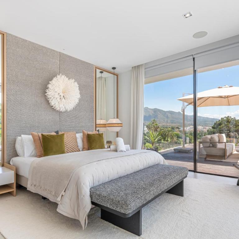 VACATION MARBELLA I Villa Almost Heaven, Private Heated Pool, Prime Location Golf Valley, Minutes to Puerto Banus, Hot Tub, GYM, World-Class Dining - Villa Supérieure - 17