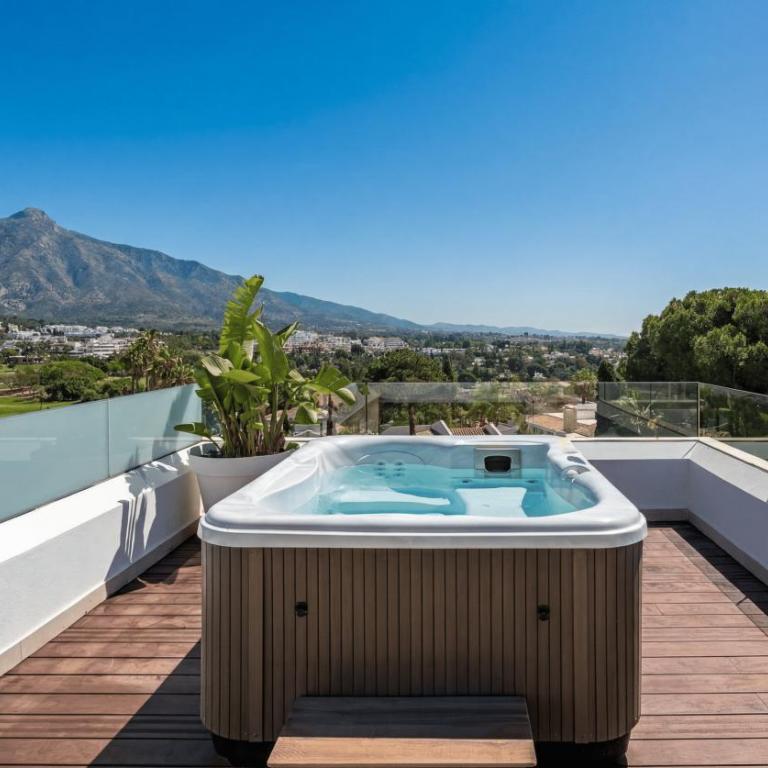 VACATION MARBELLA I Villa Almost Heaven, Private Heated Pool, Prime Location Golf Valley, Minutes to Puerto Banus, Hot Tub, GYM, World-Class Dining - Villa Supérieure - 44
