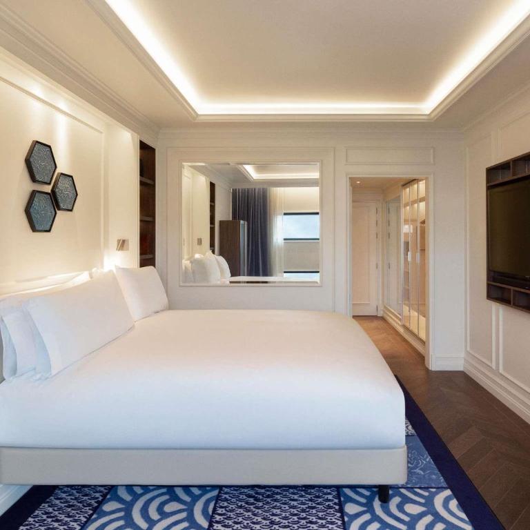 Sofitel Barcelona Skipper - Superior Room with City View - 2