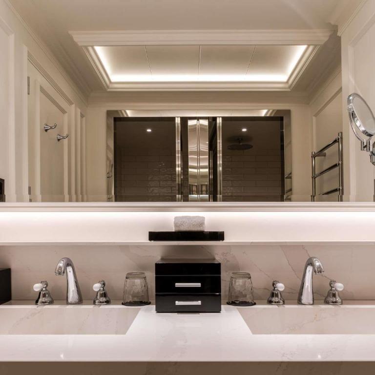 Sofitel Barcelona Skipper - Superior Room with City View - 3
