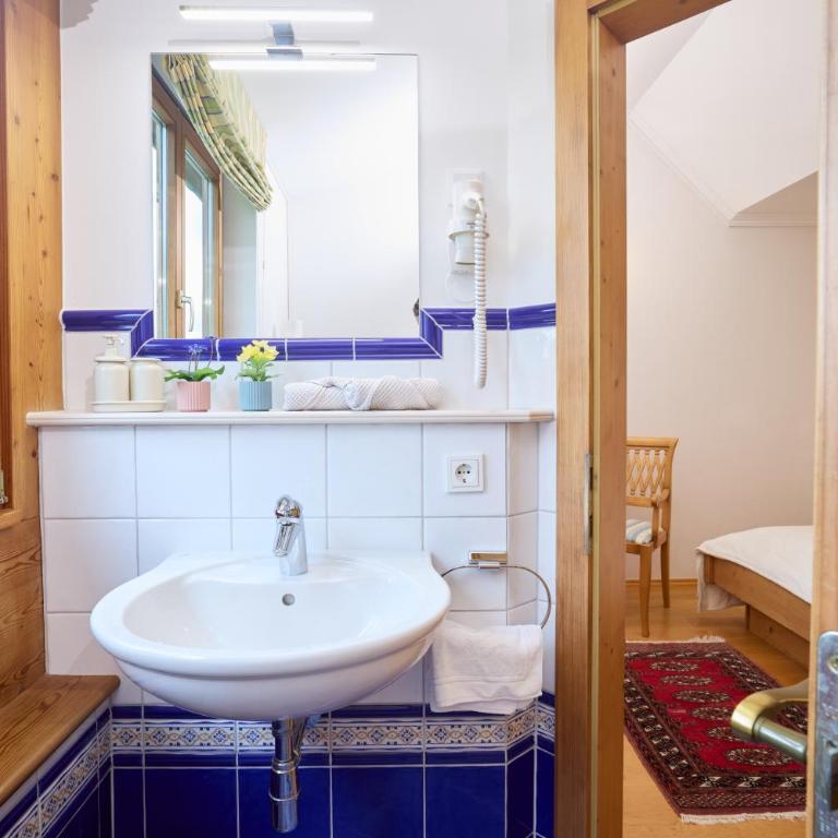 Esterer - Double Room with Garden View - 7