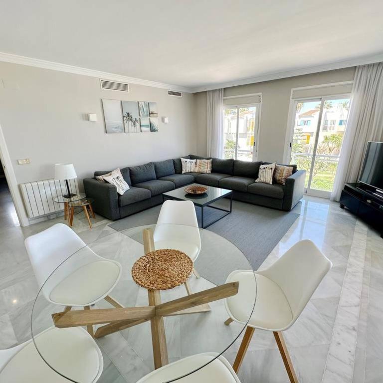 Coral Beach 63 by homeprive - Apartment - 12