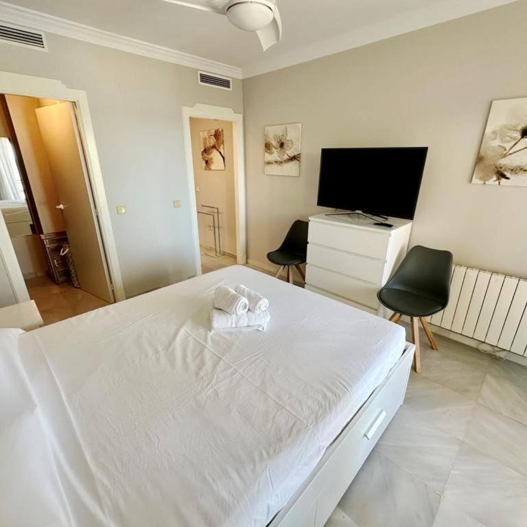 Coral Beach 63 by homeprive - Apartment - 18
