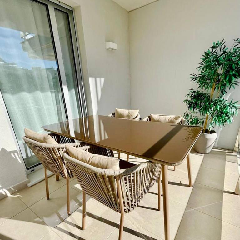 Marina Real 82 by homeprive - Appartement - 5
